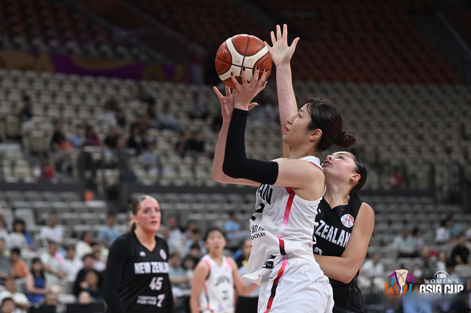 爱游戏sports-包含冲刺阶段奥兰多魔术单刀错失——CBA季后赛节点到来，目标明确，赛程密集仍需轮换的词条-爱游戏sports