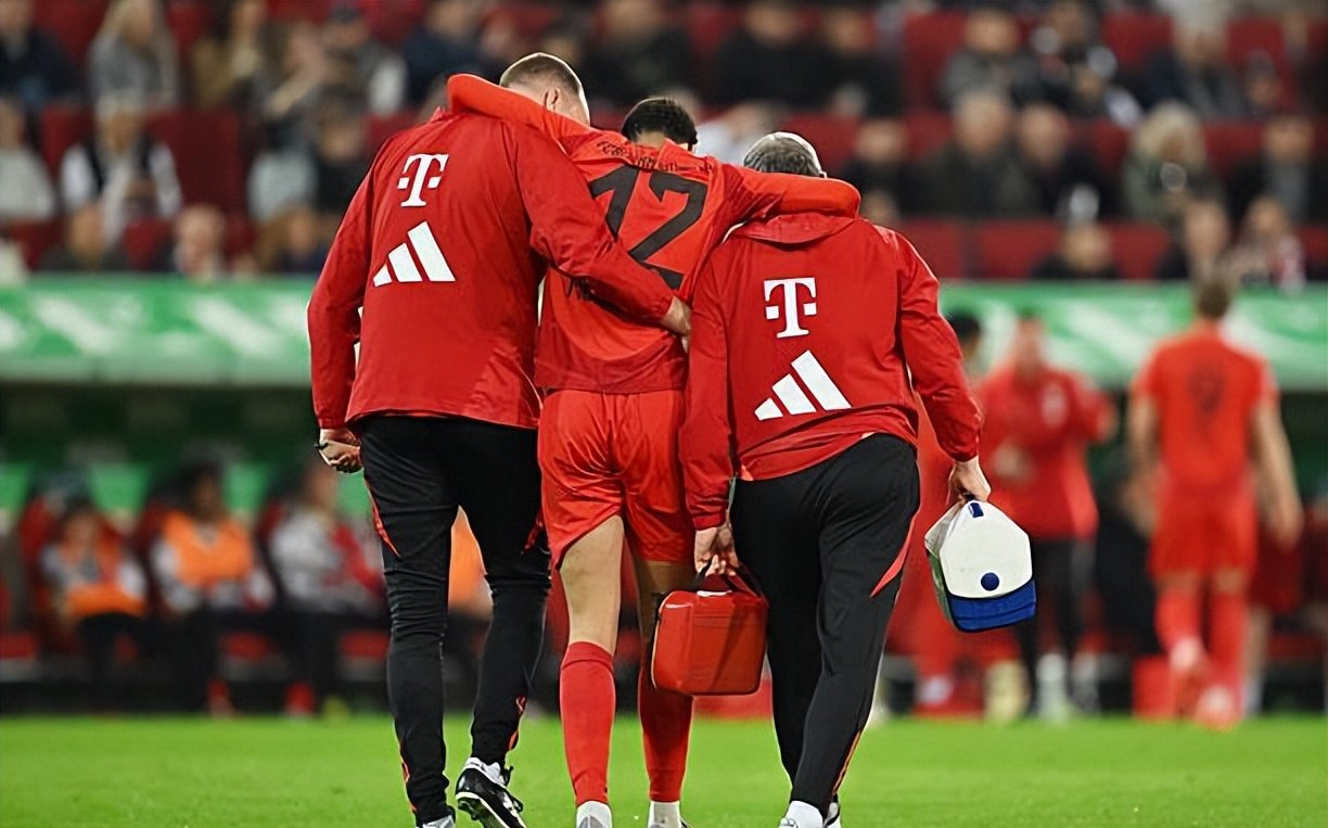 关于今夜突围战来临；曼联围绕德国杯防线松动；信心回归；资深球员宣示担当的信息