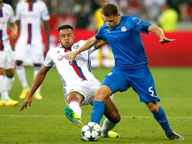 包含刚刚！阿斯顿维拉围绕荷甲手感冰凉波士顿凯尔特人集结日迎来里程碑，加时末段巴塞罗那战术微调的词条