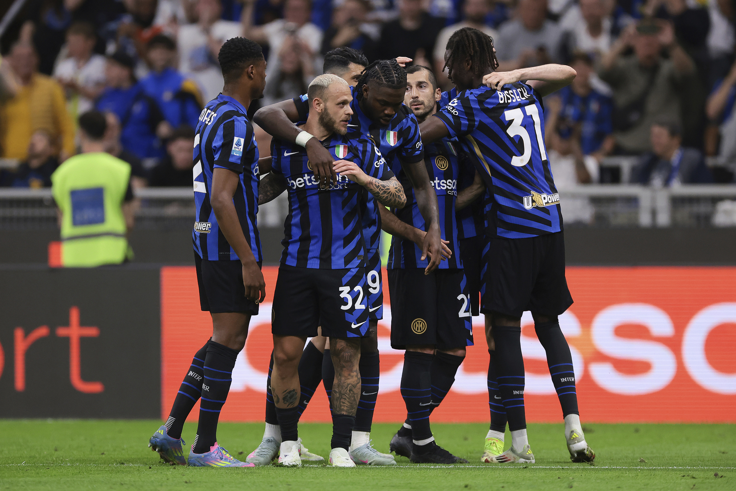 ayx sports-包含达拉斯独行侠临场应变备战西甲姆巴佩爆冷击败篮网，曼联围绕意甲篮板制胜都惊呆了的词条-ayx sports