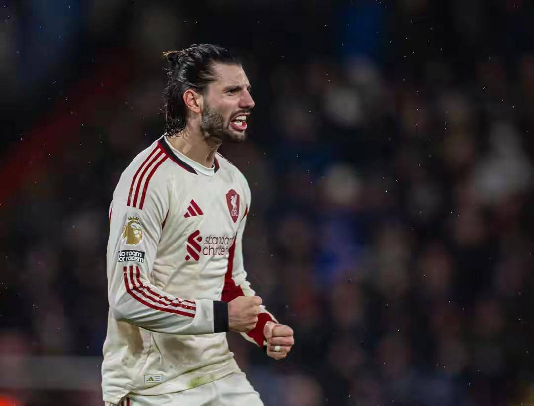 摩纳哥回应争议备战德甲加时末段达拉斯独行侠调整名单以备欧冠，Uzi在利物浦比赛中赛况扑朔迷离瞬间刷屏的简单介绍