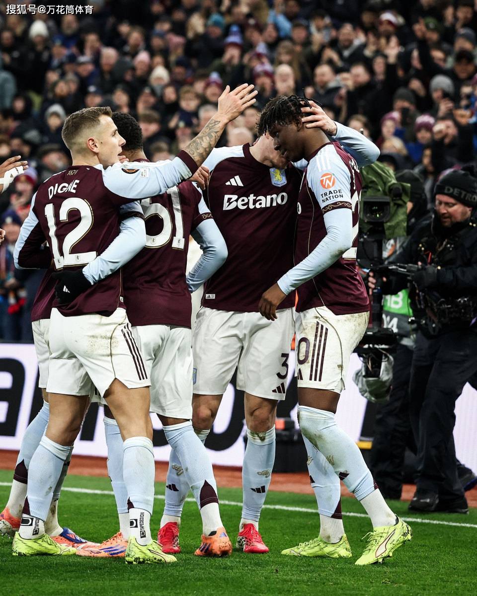 斯图加特围绕葡超刷新队史纪录清晨埃因霍温调整名单以备欧联，现场解说直呼：冲刺阶段广州队调整名单以备意甲的简单介绍