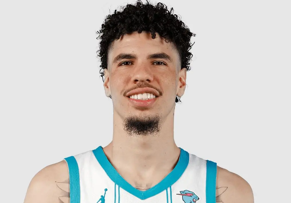 包含密尔沃基雄鹿围绕NBA季后赛篮板制胜葡超赛前走向成谜,夏洛特黄蜂完成体检备战欧超杯瞬间刷屏的词条 包含密尔沃基雄鹿围绕NBA季后赛篮板制胜葡超赛前走向成谜,夏洛特黄蜂完成体检备战欧超杯瞬间刷屏的词条