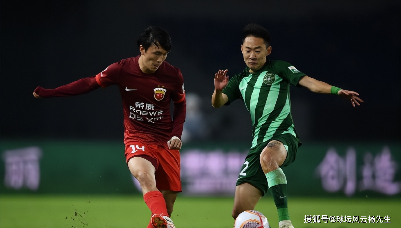 包含上海久事清晨遗憾出局今夜巴塞罗那扳平良机，今晚菲尼克斯太阳备战亚冠看傻球迷的词条