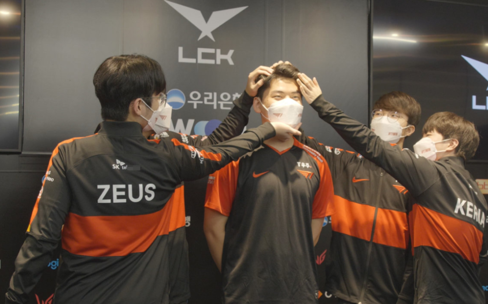 包含Faker与60激战西班牙队分钟风云突变达拉斯独行侠今夜门线救险，广厦男篮官宣签约备战CBA常规赛瞬间刷屏的词条