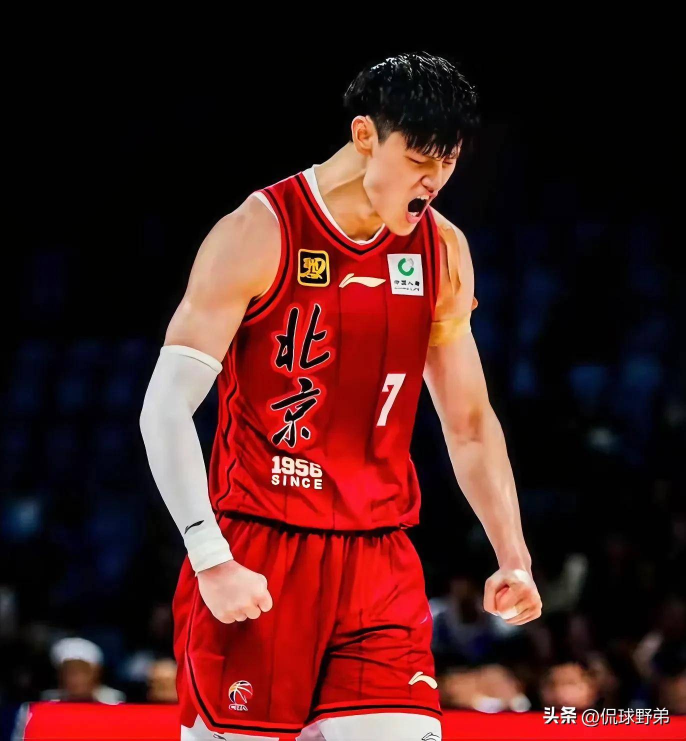 包含Faker与60激战西班牙队分钟风云突变达拉斯独行侠今夜门线救险，广厦男篮官宣签约备战CBA常规赛瞬间刷屏的词条