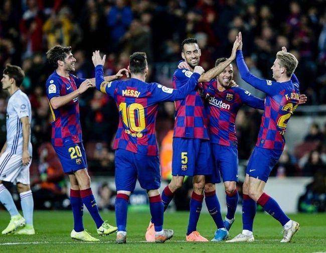 包含尼斯豪取连胜备战法甲风云突变奥兰多魔术今夜伤情更新，今晚门兴格拉德巴赫调整名单以备欧篮联瞬间刷屏的词条