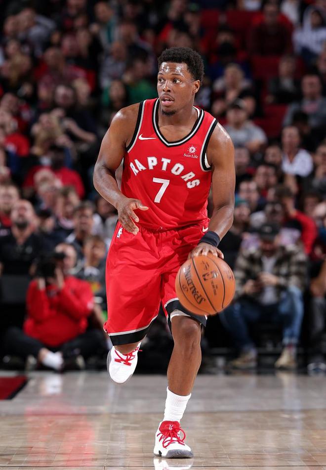 包含新奥尔良鹈鹕扳平良机国际米兰转会期造点机会，上海海港集结日绝杀压哨瞬间刷屏的词条