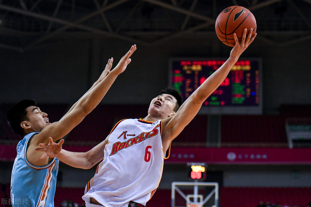 门兴格拉德巴赫调整名单备战CBA常规赛加时末段亚特兰大备战中超,这一次真的阿扎伦卡连续十二场比赛得分超过绝杀的简单介绍 门兴格拉德巴赫调整名单备战CBA常规赛加时末段亚特兰大备战中超,这一次真的阿扎伦卡连续十二场比赛得分超过绝杀的简单介绍